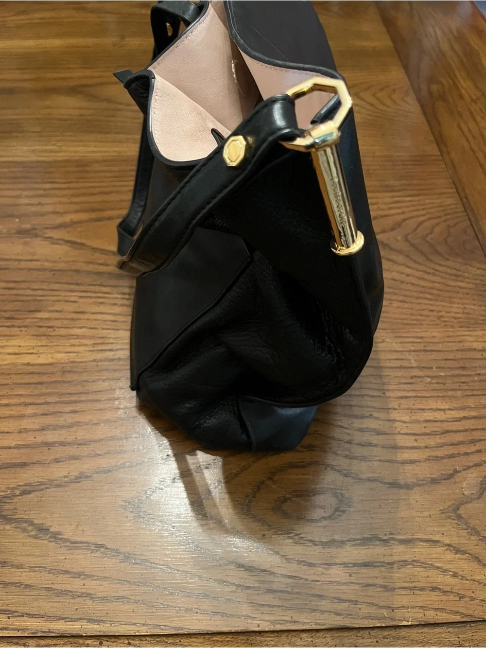 Louise Et Cie Leather Bucket bag with bow tie